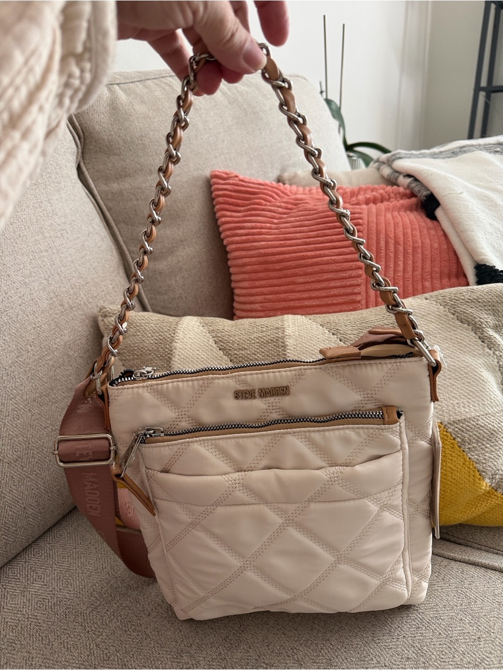 Steve Madden Quilted Crossbody Bag in Blush Pink with Branded Strap - Picture 6 of 8
